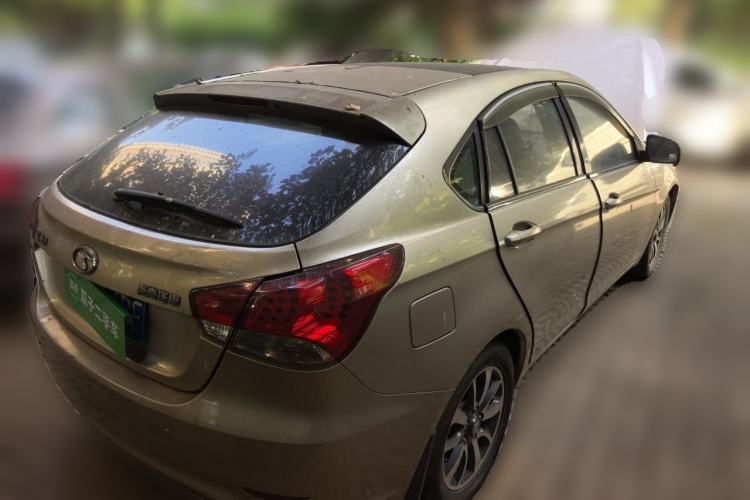Used Soueast V6 Lingshi 2013 1.5L CVT Flagship Edition Rear Right 45 Deg