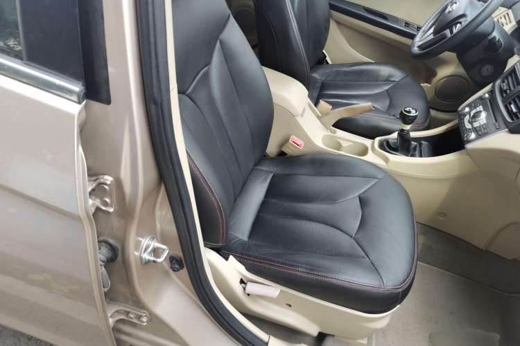 Used Soueast V6 Lingshi 2013 1.5L Manual Standard Edition Right Front Seat