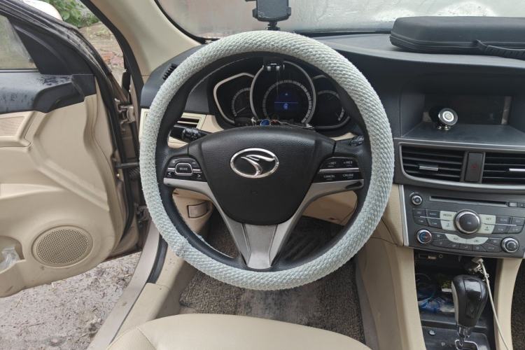 Used Soueast V6 Lingshi 2013 1.5L CVT Standard Edition Steering Wheel
