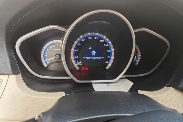 Used Soueast V6 Lingshi 2014 1.5L Manual Luxury Edition for Women Instrument Cluster