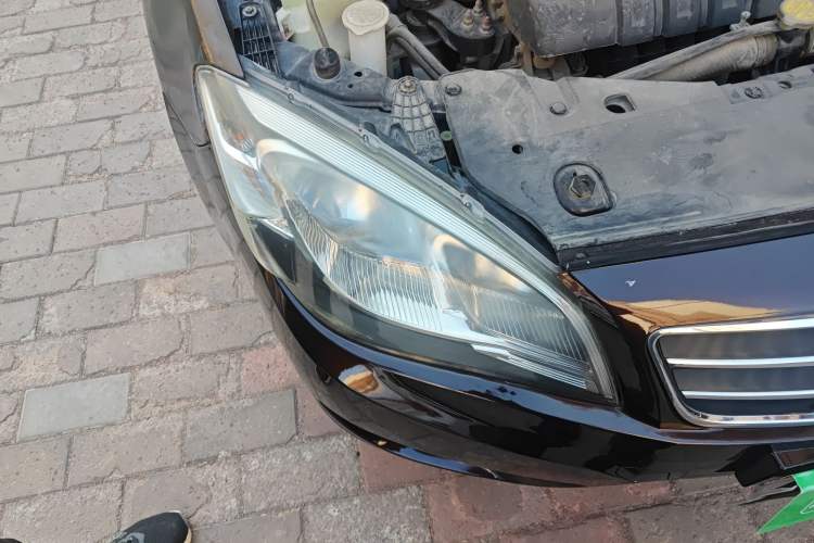 Used Soueast V6 Lingshi 2014 1.5L Manual Luxury Edition for Women Right Front Headlight