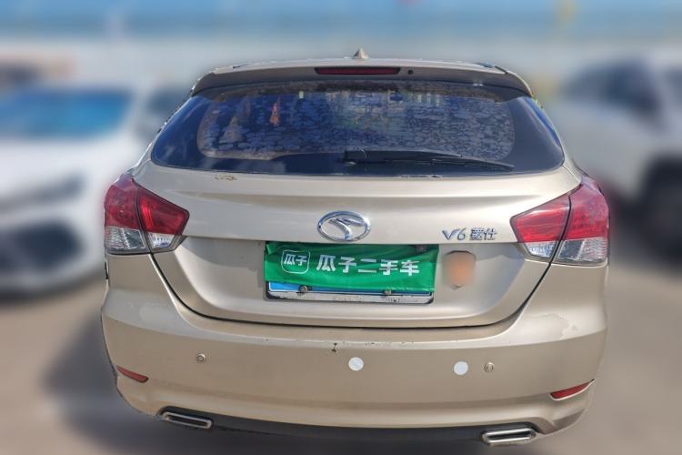Used Soueast V6 Lingshi 2014 1.5L Manual Luxury Edition for Women Rear