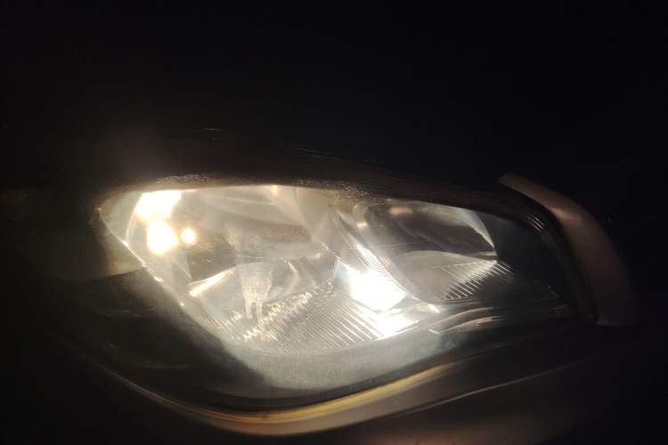 Used Soueast V6 Lingshi 2014 1.5L Manual Luxury Edition for Women Right Front Headlight
