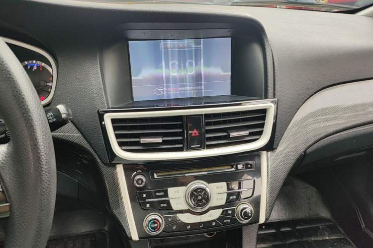 Used Soueast V6 Lingshi 2014 1.5T CVT Smart Control Version Audio And AC Panel