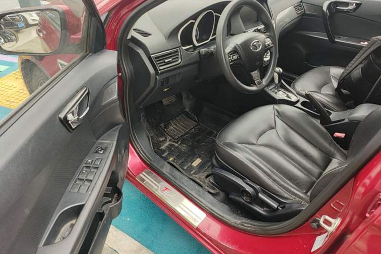 Used Soueast V6 Lingshi 2014 1.5T CVT Smart Control Version Driver Seat