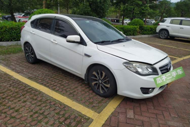 Used Soueast V6 Lingshi 2014 1.5T CVT FunControl Edition Front Right 45 Deg