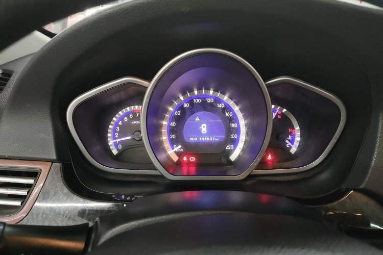 Used Soueast V6 Lingshi 2014 1.5L Manual Luxury Edition for Women Instrument Cluster
