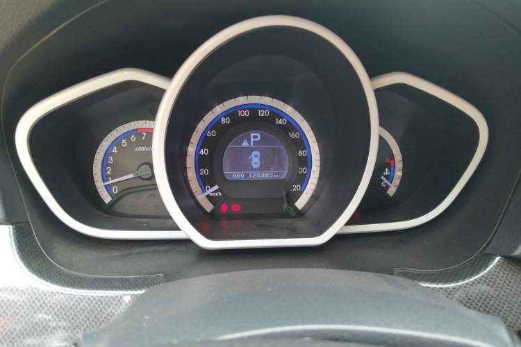 Used Soueast V6 Lingshi 2014 1.5T CVT FunControl Edition Instrument Cluster