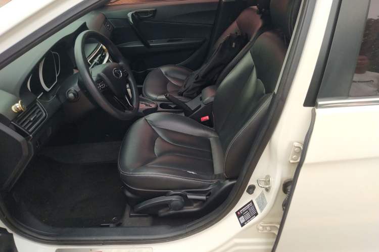 Used Soueast V6 Lingshi 2014 1.5T CVT FunControl Edition Left Front Seat