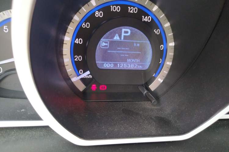 Used Soueast V6 Lingshi 2014 1.5T CVT FunControl Edition Odometer Close Up