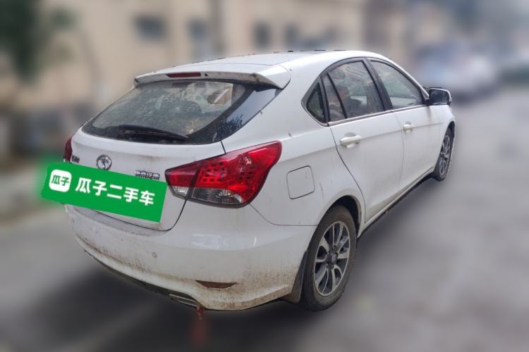 Used Soueast V6 Lingshi 2014 1.5L Manual Luxury Edition for Women Rear Right 45 Deg