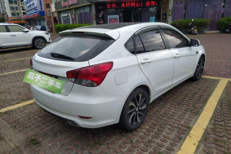 Used Soueast V6 Lingshi 2014 1.5T CVT FunControl Edition Rear Right 45 Deg