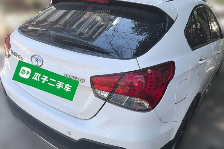 Used Soueast V6 Lingshi 2014 1.5T Manual Qukong Edition Rear Right 45 Deg
