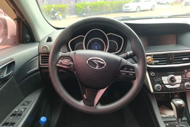 Used Soueast V6 Lingshi 2014 1.5T CVT FunControl Edition Steering Wheel