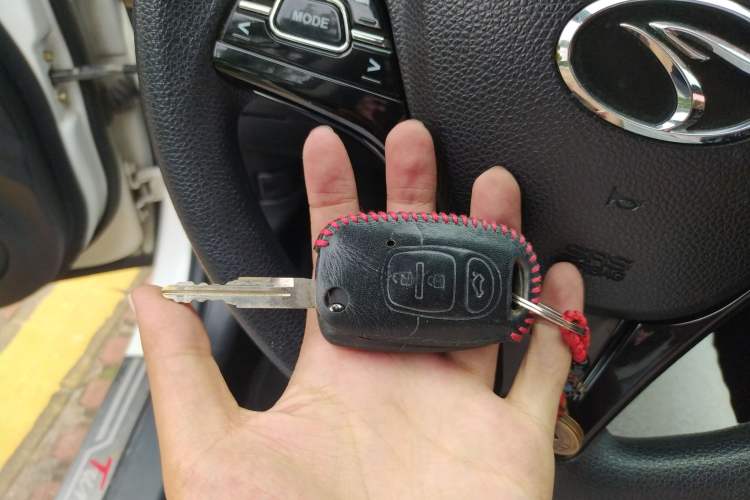 Used Soueast V6 Lingshi 2014 1.5T CVT FunControl Edition Vehicle Key