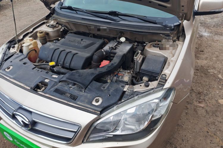 Used Soueast V6 Lingshi 2014 1.5L Manual Luxury Edition for Women Engine Bay Left