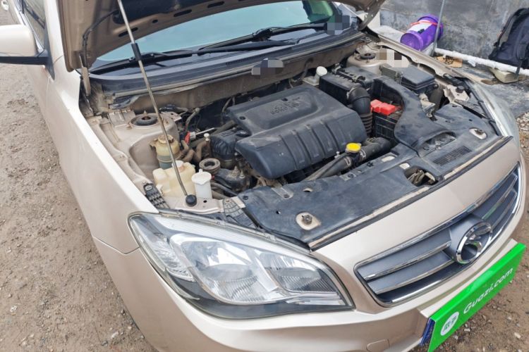 Used Soueast V6 Lingshi 2014 1.5L Manual Luxury Edition for Women Engine Bay Right