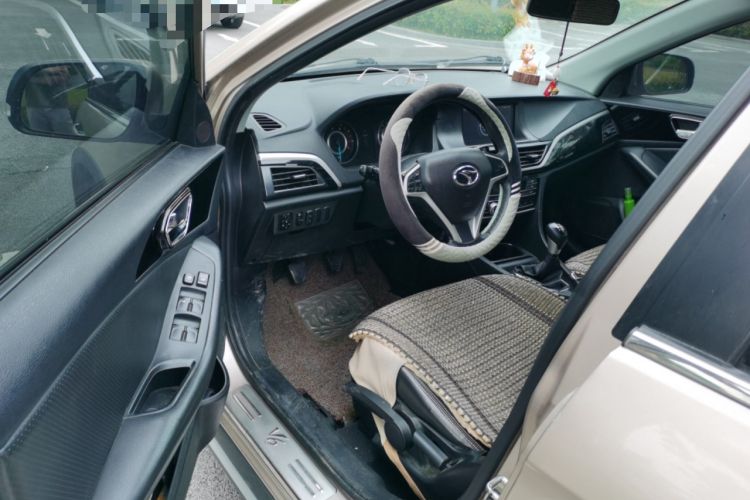 Used Soueast V6 Lingshi 2015 CROSS 1.5L Manual ZhiZun Model Driver Seat