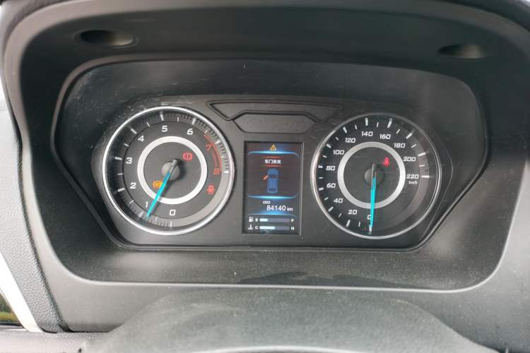 Used Soueast V6 Lingshi 2015 CROSS 1.5L Manual ZhiZun Model Instrument Cluster