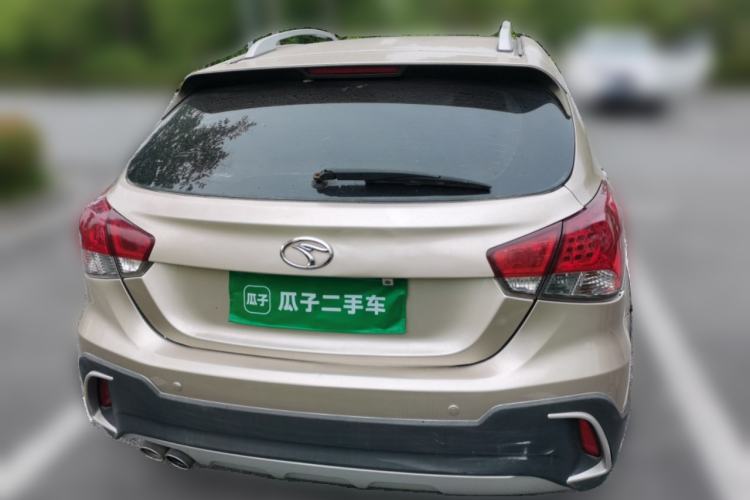 Used Soueast V6 Lingshi 2015 CROSS 1.5L Manual ZhiZun Model Rear