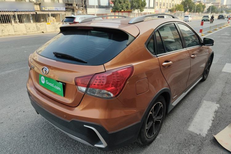 Used Soueast V6 Lingshi 2015 CROSS 1.5L CVT ZhiZun Model Exterior 5