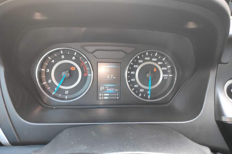 Used Soueast V6 Lingshi 2015 CROSS 1.5L CVT ZhiZun Model Instrument Cluster