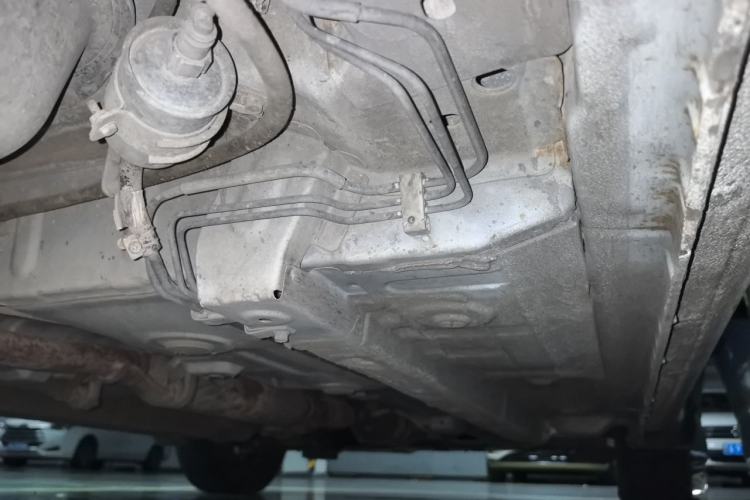 Used Soueast V6 Lingshi 2015 CROSS 1.5L Manual Smart Edition Chassis Rear Right