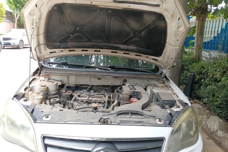 Used Soueast V6 Lingshi 2015 CROSS 1.5L Manual Smart Edition Engine Bay