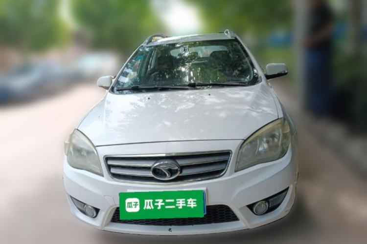 Used Soueast V6 Lingshi 2015 CROSS 1.5L Manual Smart Edition Front