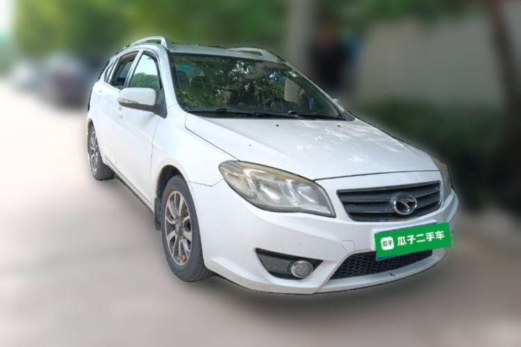 Used Soueast V6 Lingshi 2015 CROSS 1.5L Manual Smart Edition Front Right 45 Deg