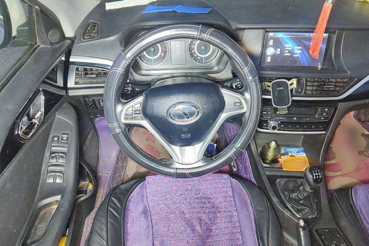 Used Soueast V6 Lingshi 2015 CROSS 1.5L Manual ZhiZun Model Steering Wheel