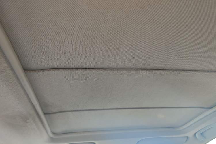 Used Soueast V6 Lingshi 2015 CROSS 1.5L Manual ZhiZun Model Headliner