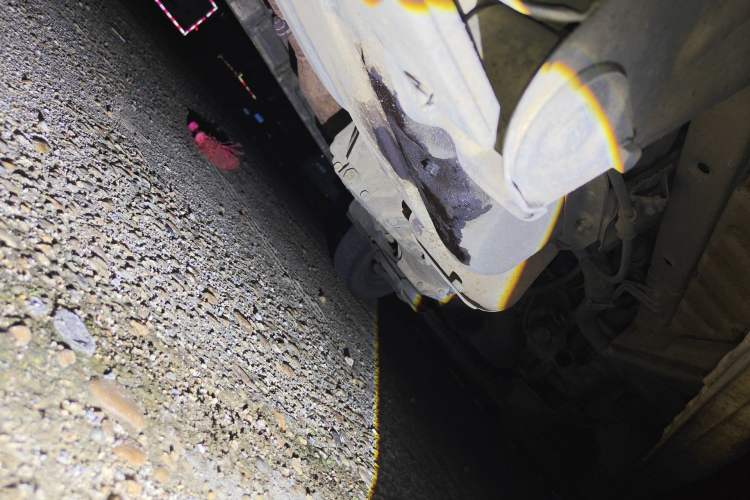 Used Soueast Xiwang 2011 1.3L (Dong'an Engine) Standard Version Chassis Rear Right