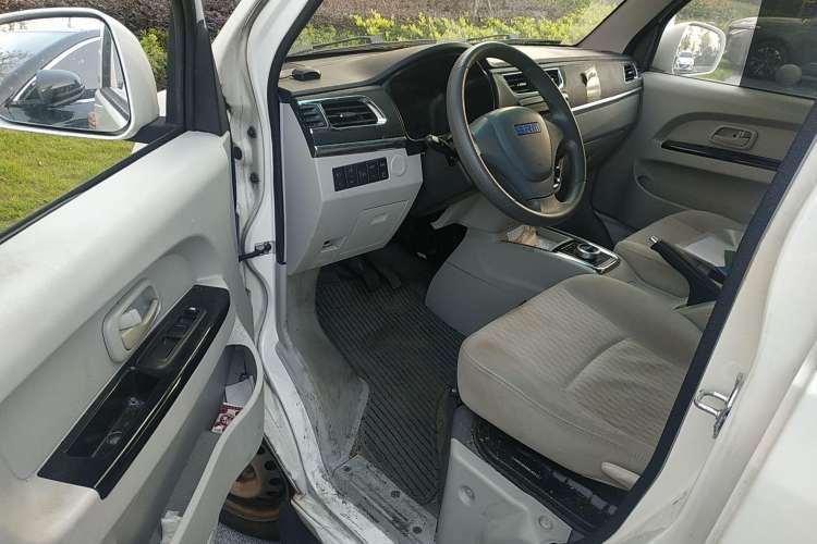 Used SRM 2021 Standard Model Driver Seat