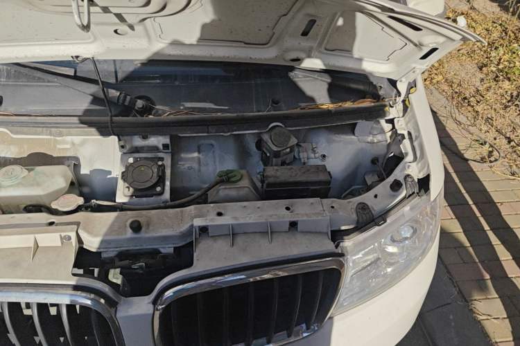 Used SRM 2021 Standard Model Engine Bay Left