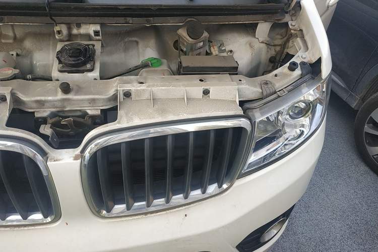 Used SRM 2021 Standard Model Engine Bay Left