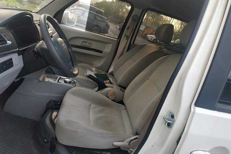 Used SRM 2021 Standard Model Left Front Seat