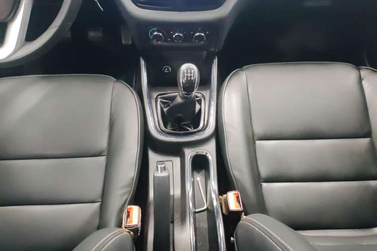 Used SRM Gold Hiace 2021 1.5L Passenger Vehicle Travel Lion 5-Seater Gear Lever