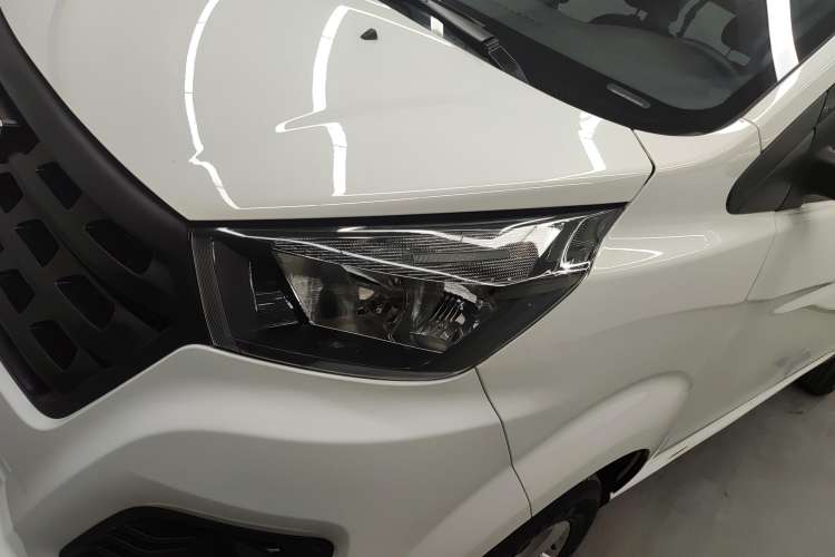 Used SRM Gold Hiace 2021 1.5L Passenger Vehicle Travel Lion 5-Seater Left Front Headlight