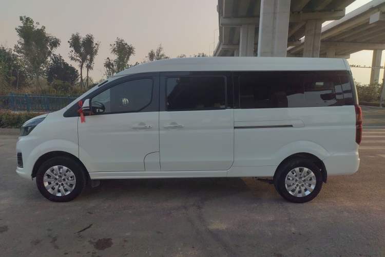 Used SRM Gold Hiace 2021 1.5L Passenger Van Engineering Lion Model Central Air Conditioning Version 9 Seats Left Side