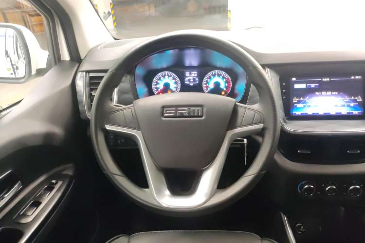 Used SRM Gold Hiace 2021 1.5L Passenger Vehicle Travel Lion 5-Seater Steering Wheel