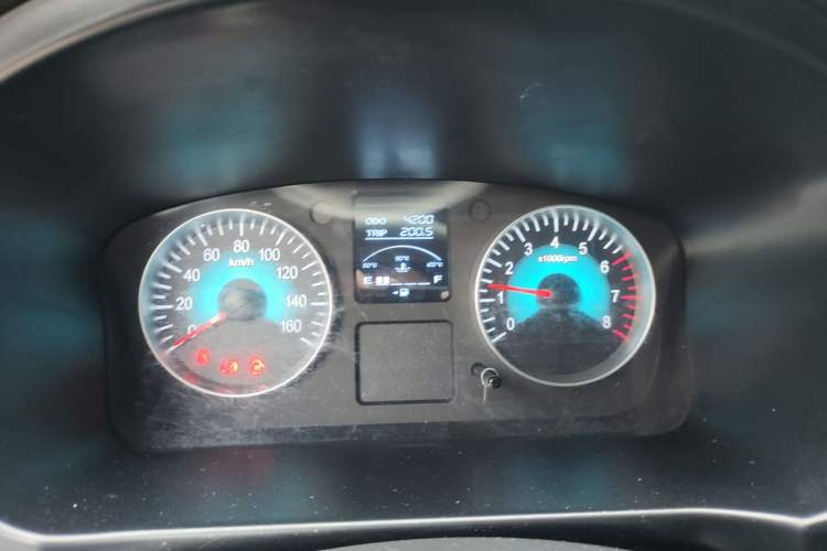 Used SRM Gold Hiace M Classic 2022 1.5L Engineering Lion Passenger Van 7 Seats Instrument Cluster
