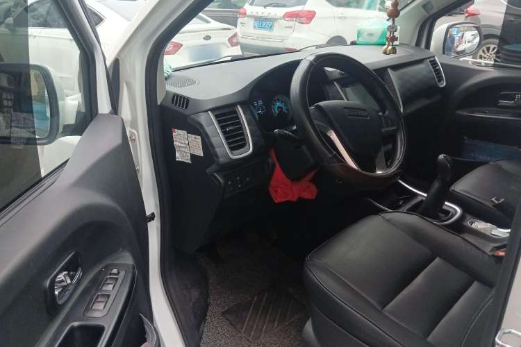 Used SRM Gold Hiace M Classic 2022 1.5L Travel Lion Passenger Vehicle 5 Seats Driver Seat