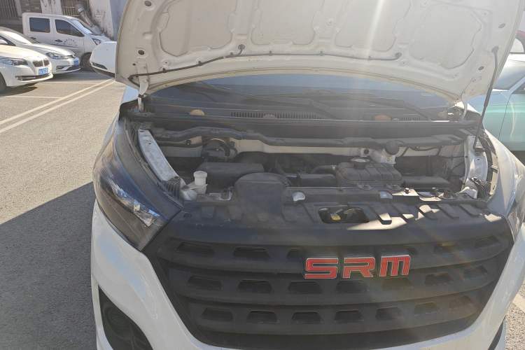 Used SRM Gold Hiace M Classic 2022 1.5L Engineering Lion Passenger Vehicle 5 Seats Engine Bay Right