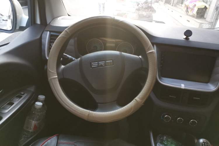 Used SRM Gold Hiace M Classic 2022 1.5L Engineering Lion Passenger Vehicle 6 Seats Steering Wheel