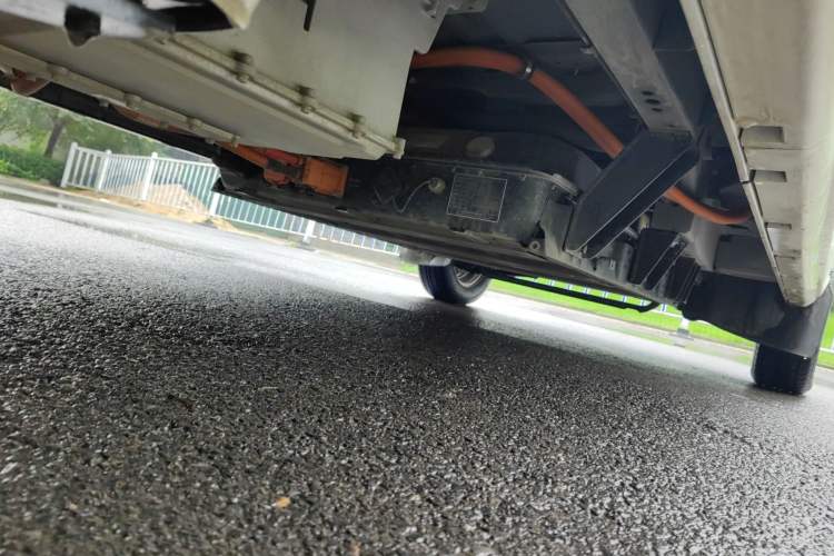 Used SRM Haoyun 2023 Launch Edition Entrepreneurial Van Chassis Rear Right