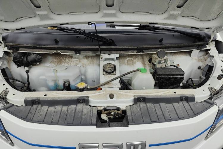 Used SRM Haoyun 2023 Launch Edition Entrepreneurial Van Engine Bay
