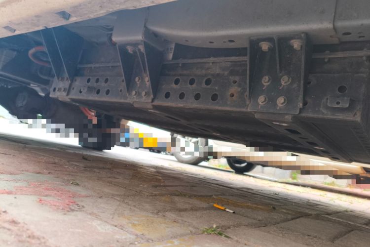 Used SRM Haoyun 1 2021 III Entrepreneurial Chassis Front Right