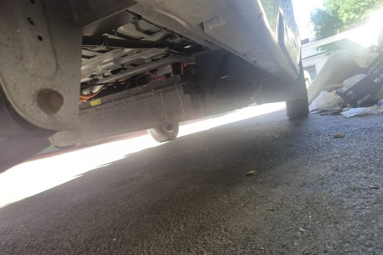 Used SRM Haoyun 1 2022 Launch Edition Chassis Rear Right