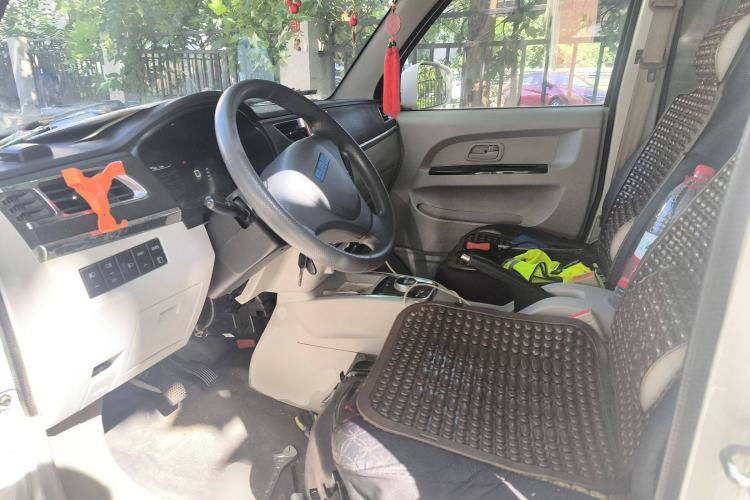 Used SRM Haoyun 1 2022 Launch Edition Left Front Seat